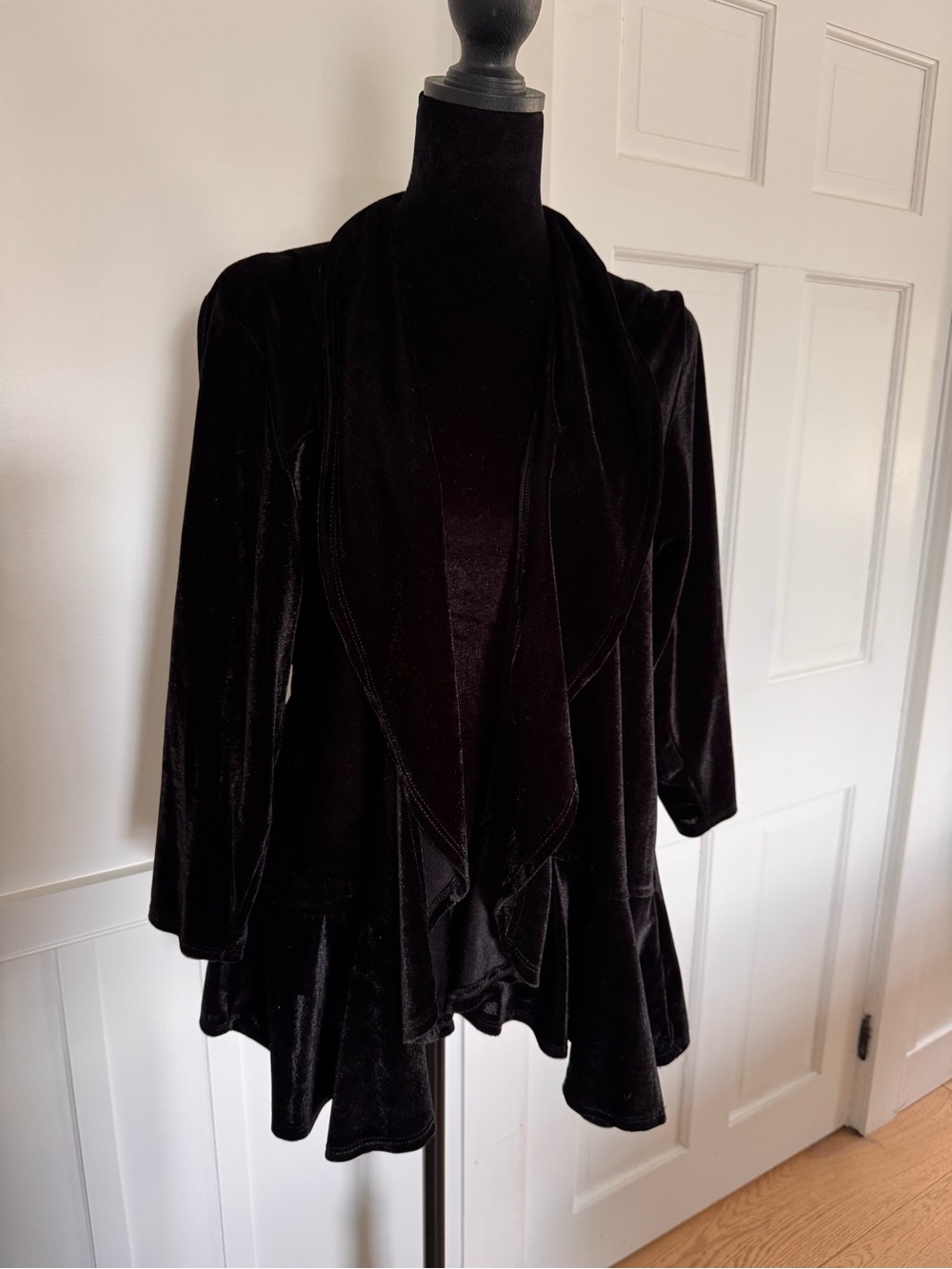 ONE WORLD Black Velvet Open Front Jacket